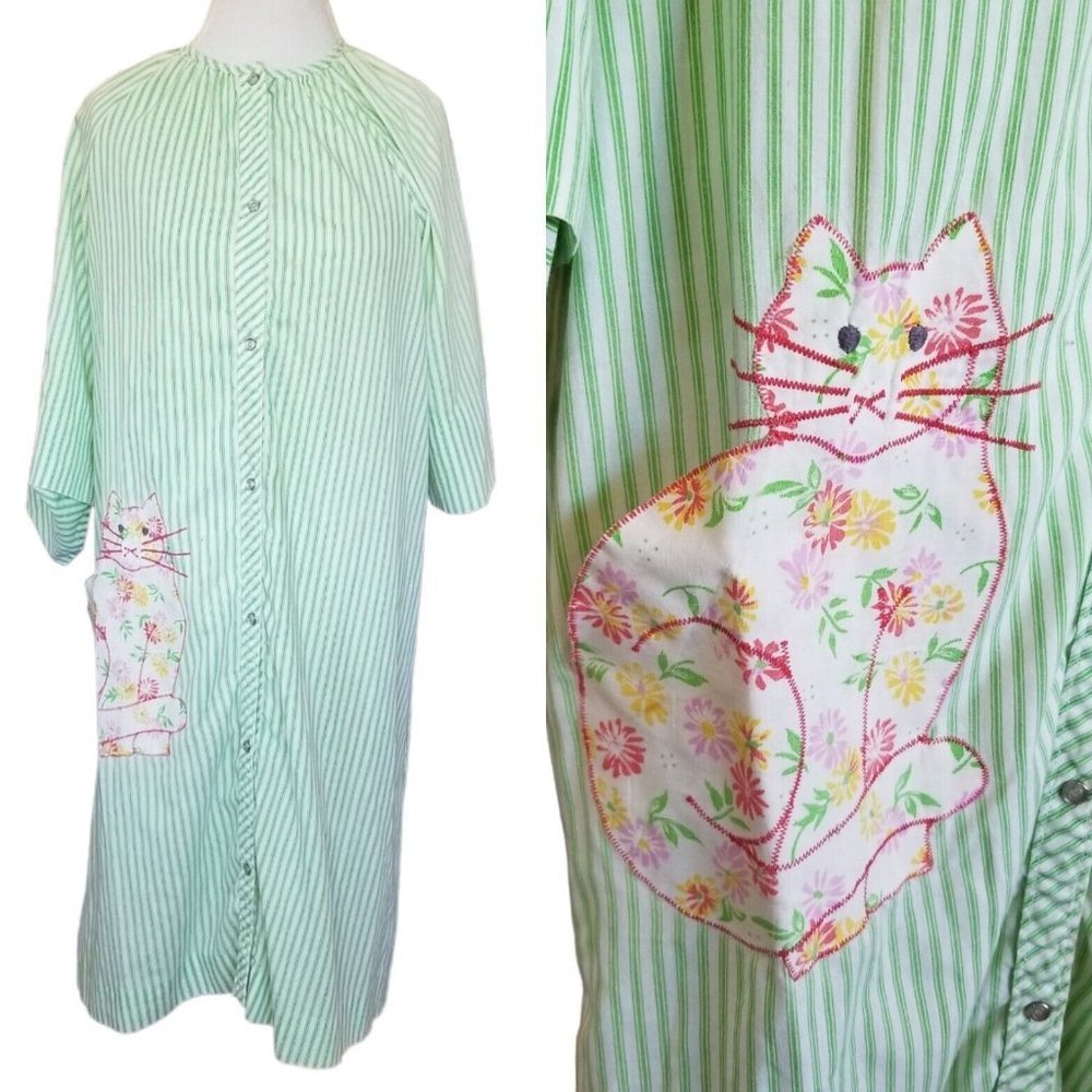 Vintage Green Striped House Robe Kitty Cat Pocket Seersucker Thin Pearl Snap